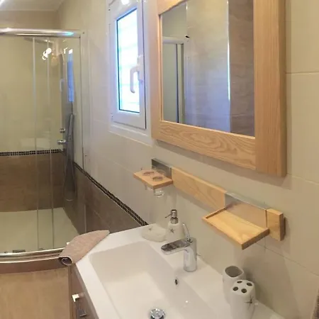 Limni אגם ווליאגמני