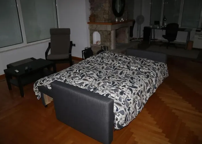 Limni * 沃里亚戈米尼湖