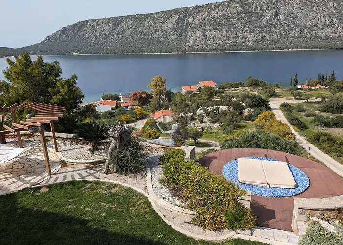 Limni Limni Vouliagmenis